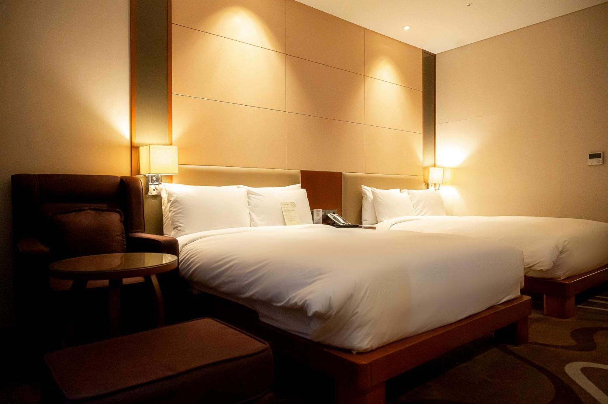 I Square Hotel Gimhae Exterior photo
