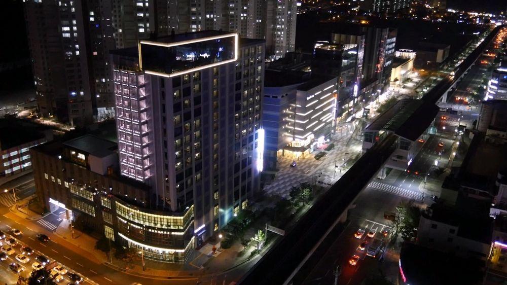 I Square Hotel Gimhae Exterior photo