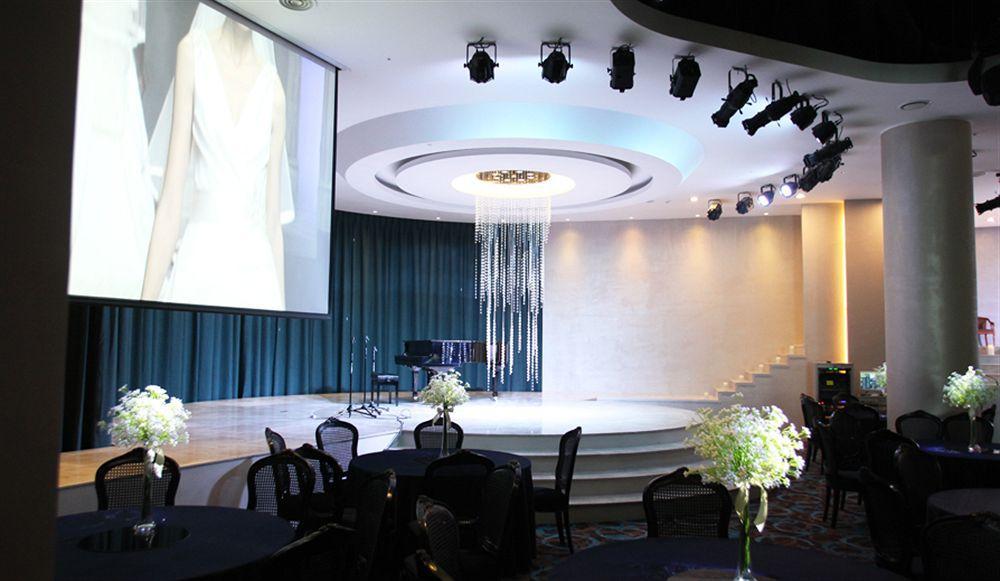I Square Hotel Gimhae Exterior photo