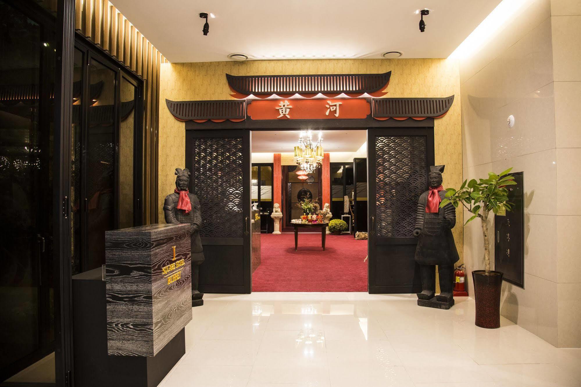 I Square Hotel Gimhae Exterior photo